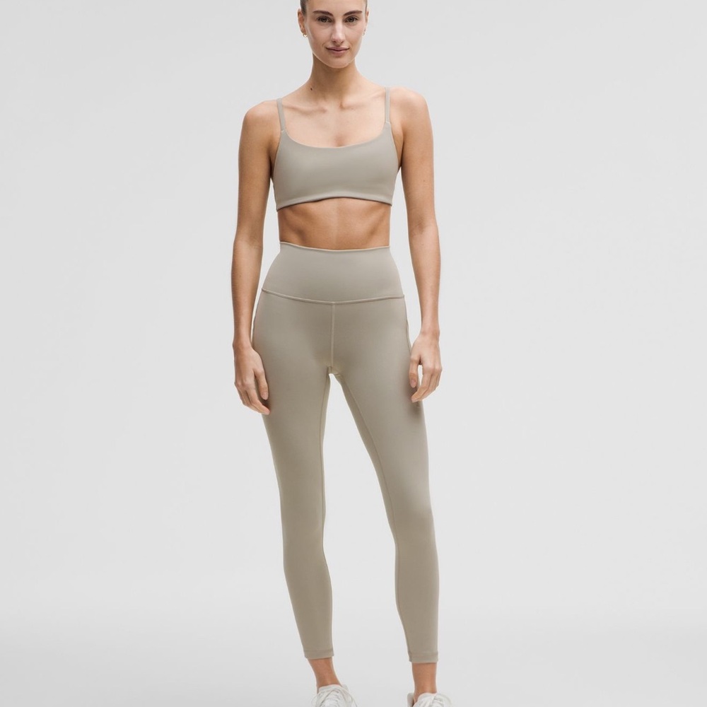 NWT 🤍 Lululemon wunder train high-rise tights with pockets 25 inches - Picture 4 of 8